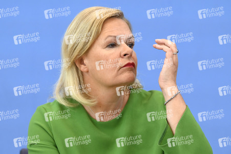 Bundespressekonferenz Gesetzentwurf für ein modernes Staatsangehörigkeitsrecht in Berlin