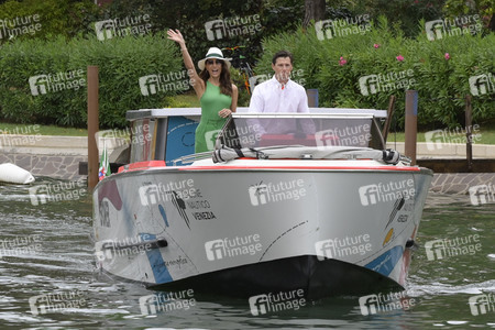 Caterina Murino bei der Ankunft am Hotel Excelsior, Internationale Filmfestspiele von Venedig 2023