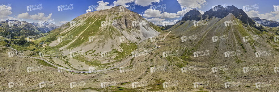Symbolfoto Alpenpass