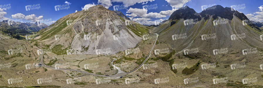 Symbolfoto Alpenpass