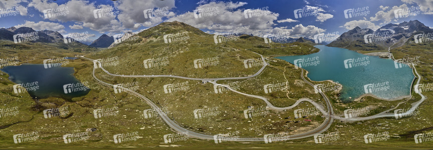 Symbolfoto Alpenpass