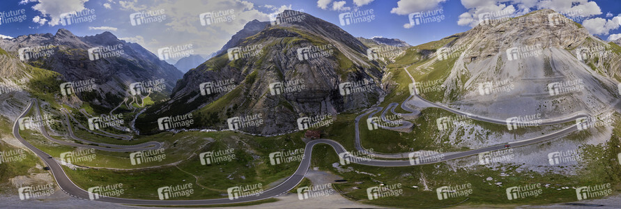 Symbolfoto Alpenpass