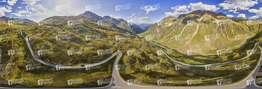 Symbolfoto Alpenpass