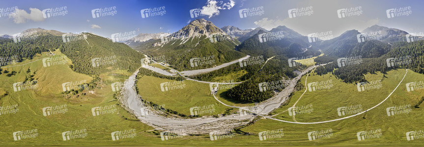 Symbolfoto Alpenpass