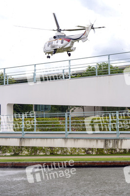 Ankunft von Olaf Scholz mit dem Hubschrauber in Berlin