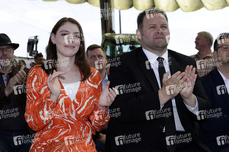 Hubert Aiwanger bei einer Wahlkampfveranstaltung der Freien Wähler Hessen in Wetter