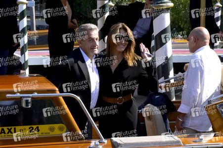 Ankunft von Carla Bruni und Nicolas Sarkozy am Hotel Excelsior, Internationale Filmfestspiele von Venedig 2023