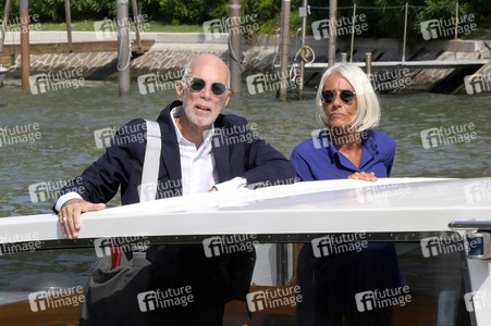 Ankunft von Gabriele Salvatores und Rita Rabassini am Hotel Excelsior, Internationale Filmfestspiele von Venedig 2023