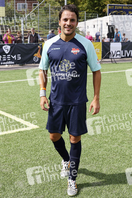 Benefiz-Fußballspiel 'Kicken mit Herz' 2023 in Hamburg