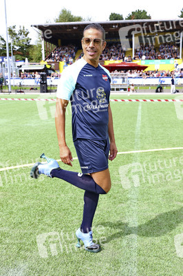 Benefiz-Fußballspiel 'Kicken mit Herz' 2023 in Hamburg