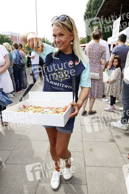 Benefiz-Fußballspiel 'Kicken mit Herz' 2023 in Hamburg