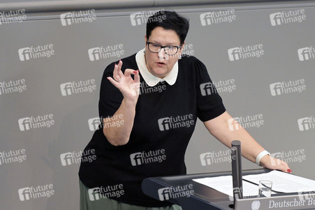 120. Sitzung des Deutschen Bundestages in Berlin