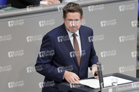 120. Sitzung des Deutschen Bundestages in Berlin