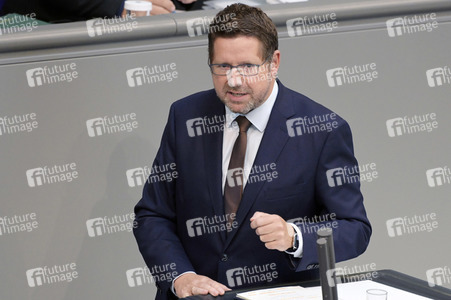 120. Sitzung des Deutschen Bundestages in Berlin