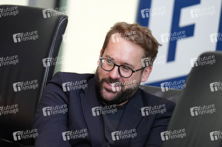 Podiumsdiskussion 'Bring Back Kids to Ukraine: Die Entführung ukrainischer Kinder' in Berlin