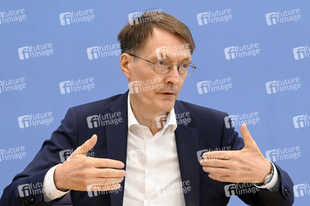 Bundespressekonferenz Krankenhaustransparenzgesetz in Berlin