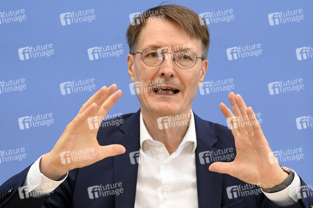 Bundespressekonferenz Krankenhaustransparenzgesetz in Berlin