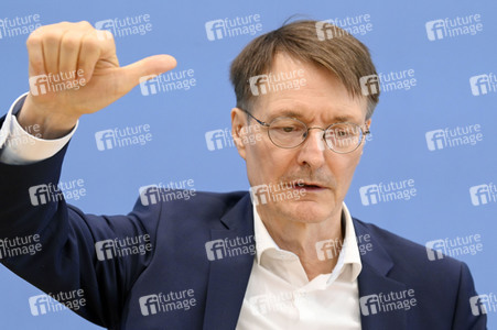Bundespressekonferenz Krankenhaustransparenzgesetz in Berlin