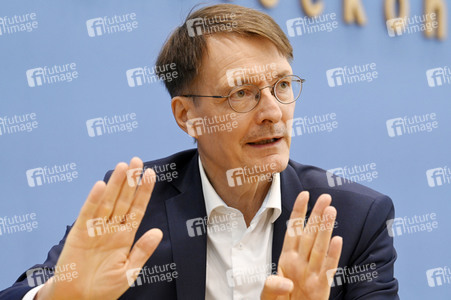 Bundespressekonferenz Krankenhaustransparenzgesetz in Berlin
