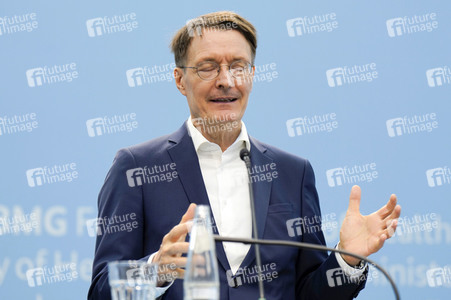 Pressekonferenz zu den Ergebnissen des Runden Tischs Long Covid in Berlin