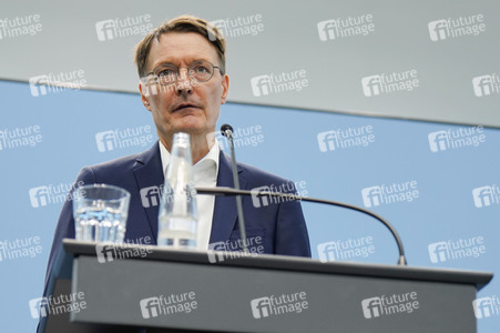 Pressekonferenz zu den Ergebnissen des Runden Tischs Long Covid in Berlin