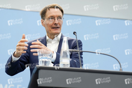 Pressekonferenz zu den Ergebnissen des Runden Tischs Long Covid in Berlin