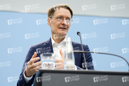 Pressekonferenz zu den Ergebnissen des Runden Tischs Long Covid in Berlin
