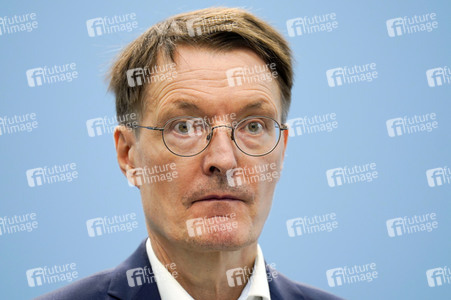 Pressekonferenz zu den Ergebnissen des Runden Tischs Long Covid in Berlin