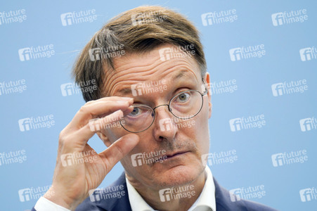 Pressekonferenz zu den Ergebnissen des Runden Tischs Long Covid in Berlin