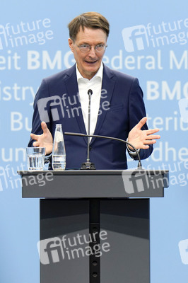 Pressekonferenz zu den Ergebnissen des Runden Tischs Long Covid in Berlin