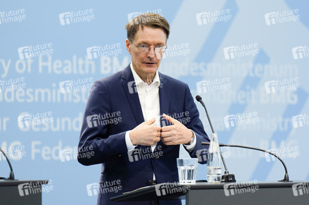 Pressekonferenz zu den Ergebnissen des Runden Tischs Long Covid in Berlin