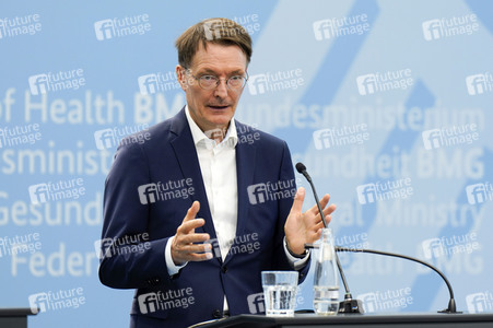 Pressekonferenz zu den Ergebnissen des Runden Tischs Long Covid in Berlin