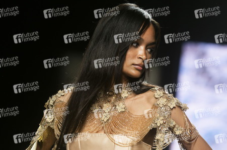 Claro Couture Fashion Show auf der 78. Mercedes-Benz Fashion Week Madrid