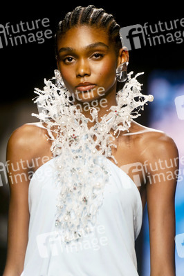 Claro Couture Fashion Show auf der 78. Mercedes-Benz Fashion Week Madrid
