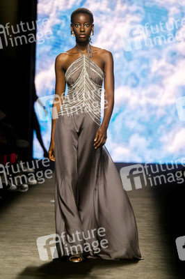 Claro Couture Fashion Show auf der 78. Mercedes-Benz Fashion Week Madrid