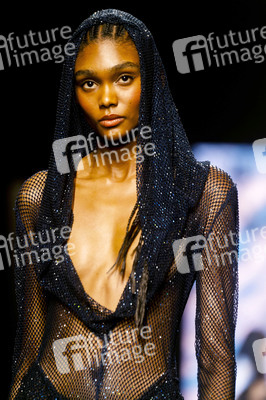 Claro Couture Fashion Show auf der 78. Mercedes-Benz Fashion Week Madrid