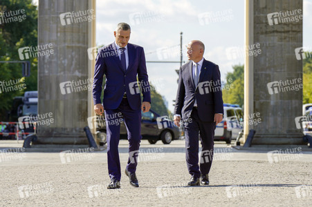 Vitali Klitschko und Kai Wegner am Brandenburger Tor