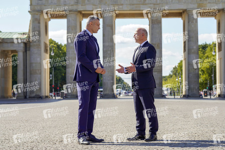 Vitali Klitschko und Kai Wegner am Brandenburger Tor