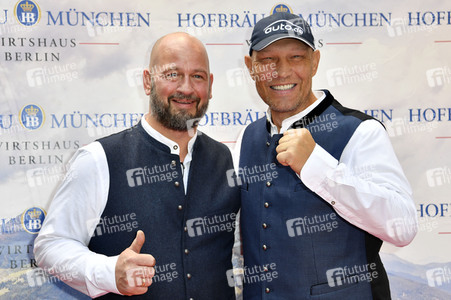 Wiesn Anstich 2023 im Hofbräu Berlin