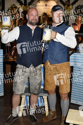 Wiesn Anstich 2023 im Hofbräu Berlin