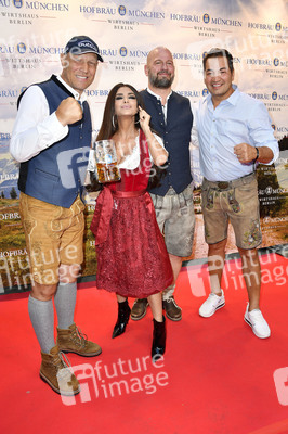 Wiesn Anstich 2023 im Hofbräu Berlin