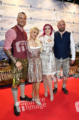 Wiesn Anstich 2023 im Hofbräu Berlin