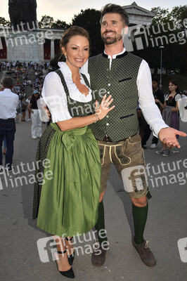 Almauftrieb beim Oktoberfest 2023 in München