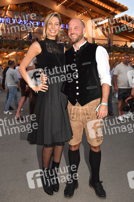 Almauftrieb beim Oktoberfest 2023 in München