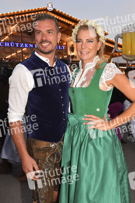Almauftrieb beim Oktoberfest 2023 in München