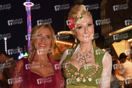 Almauftrieb beim Oktoberfest 2023 in München