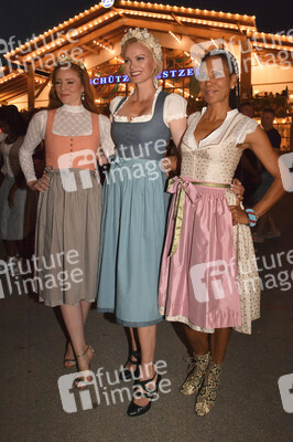 Almauftrieb beim Oktoberfest 2023 in München