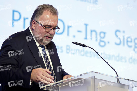 Konferenz 'Mikroelektronik: Schlüssel zur Transformation' in Berlin