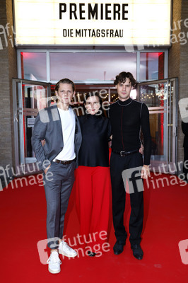 Filmpremiere 'Die Mittagsfrau' in Berlin