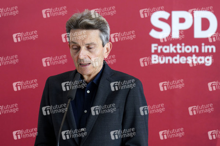 Pressestatement der SPD-Bundestagsfraktion in Berlin